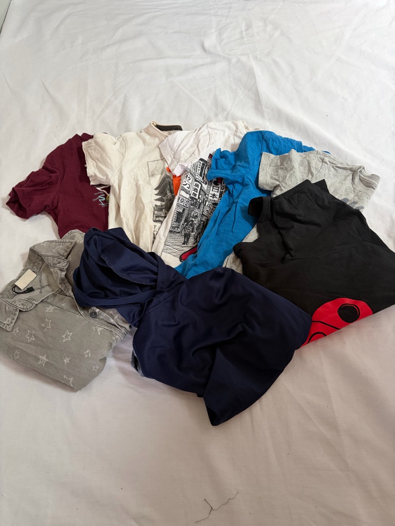 Boys Tops And T-Shirt Bundle - Size 6